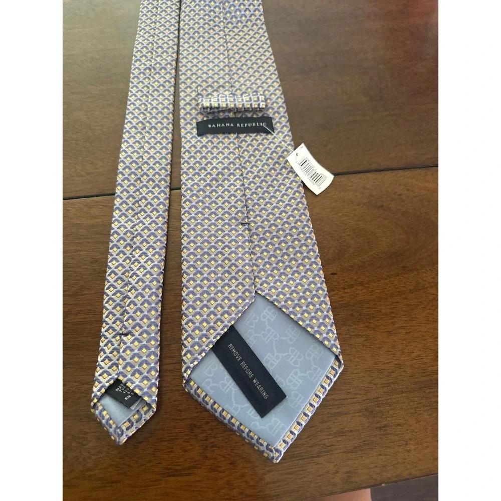 Banana Republic Men's Necktie Geometric Patterned Business Casual‎ - Picture 2 of 3